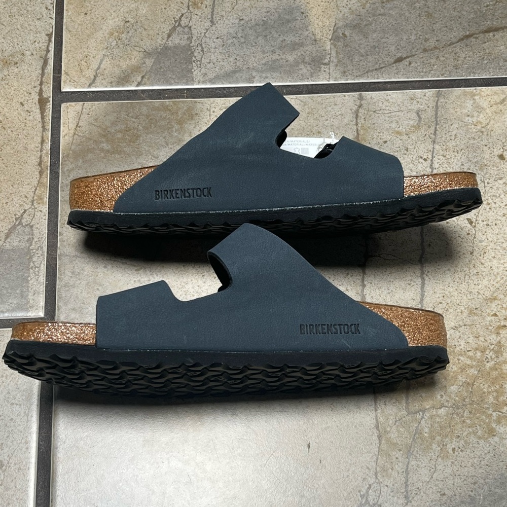 NEW Birkenstock Arizona Sandals - Picture 3 of 9